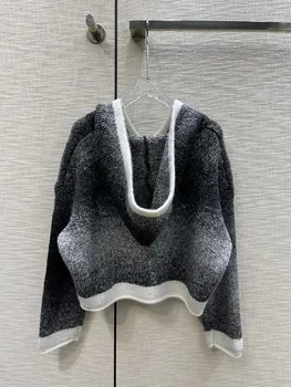 Есен-зима 2023, нов модерен кратък вязаный пуловер с градиентным качулка и контрастни писмото лого на гърдите